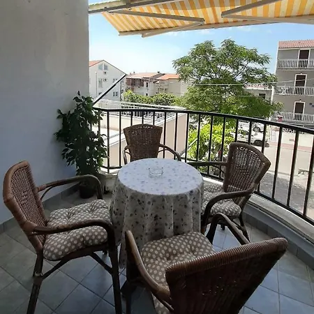 Apartman Vesna * Makarska